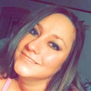 Meet your Posher, Leeann